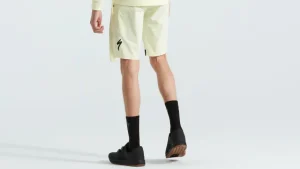 Specialized Men's Bottoms·Bibs & Shorts>Men's Trail Air Shorts