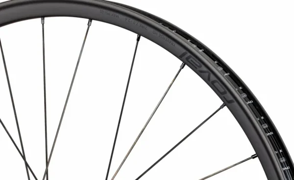 Specialized Wheels>Roval Traverse HD 240 6B